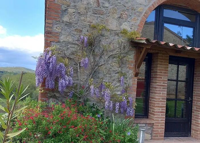 펜션 Podere Casalbosco - Idromassaggio E Panorama 라폴라노테르메